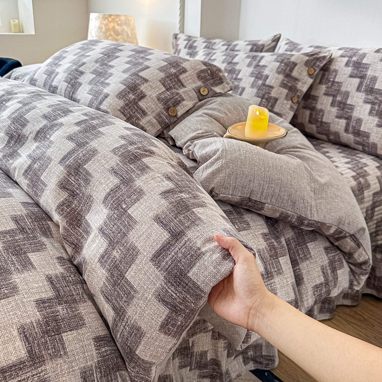 91家纺网 家纺一手货源 找家纺 （总）富米莱（原臻工厂） 2025秋冬新品加厚高克重原麻复古风亚麻高端纽扣款床盖床单四件套