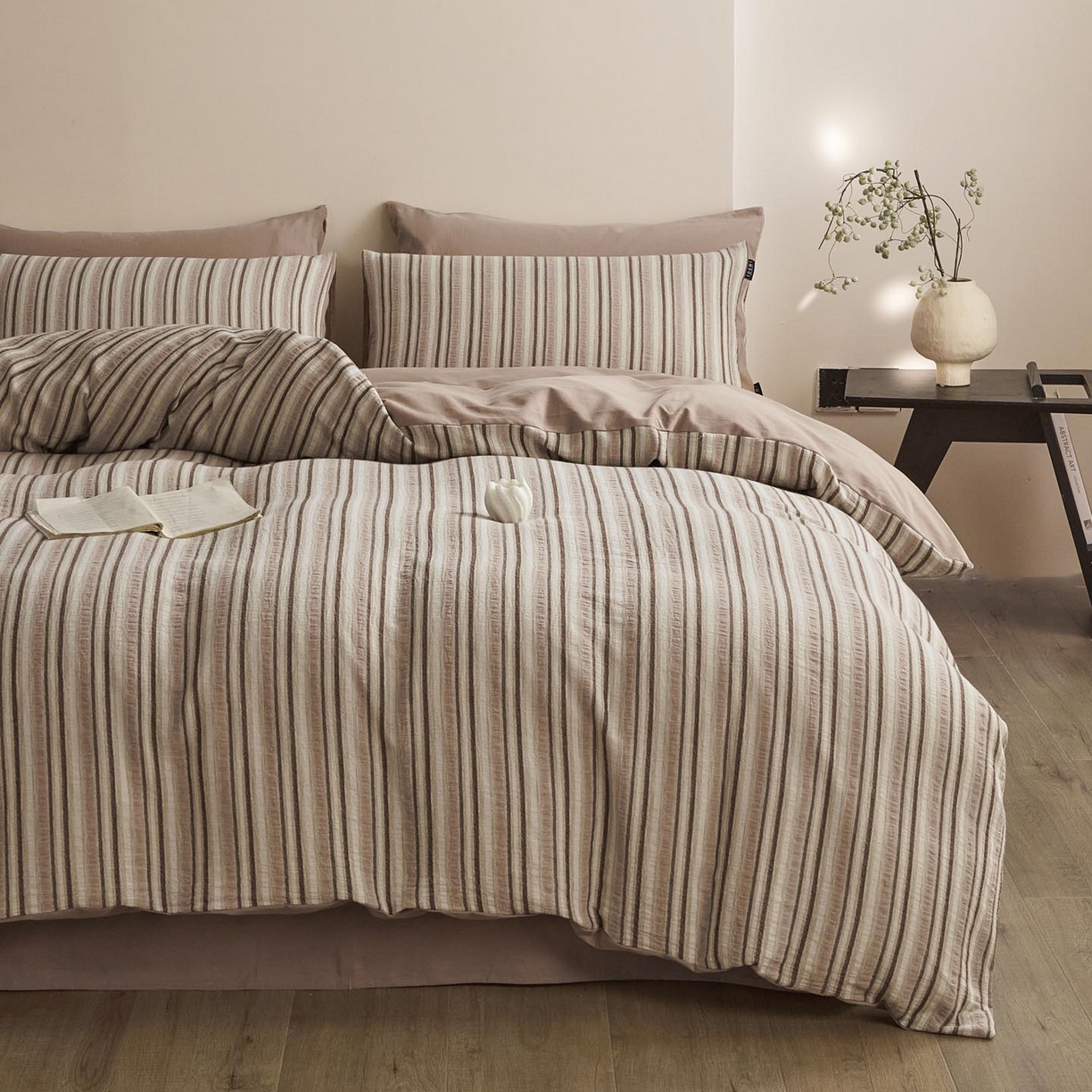 91家纺网 家纺一手货源 找家纺 （总）涵宸家纺 2025新款简约款全棉磨毛提花四件套-未眠