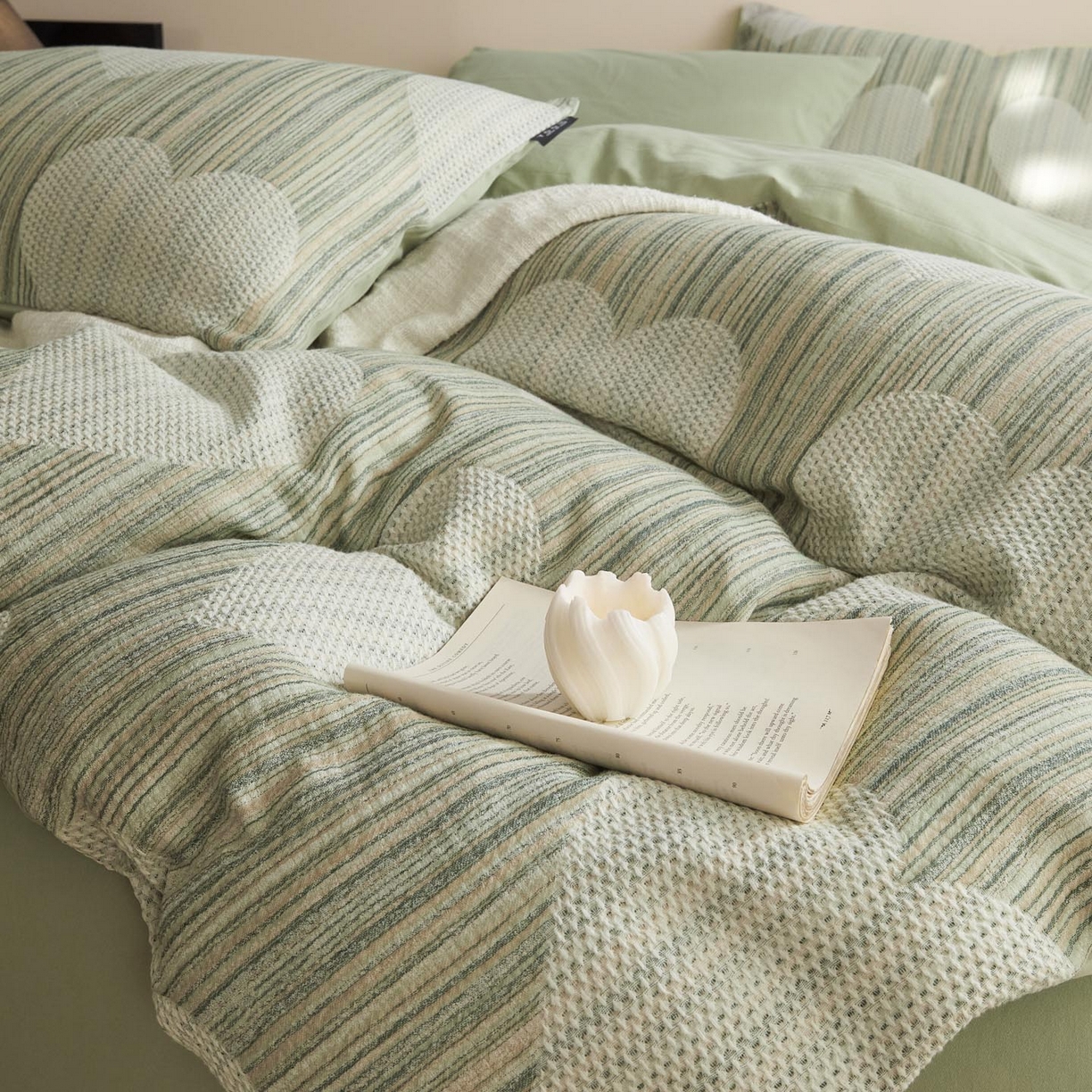 91家纺网 家纺一手货源 找家纺 涵宸家纺 2025新款简约款全棉磨毛提花四件套-未眠 库珀-绿