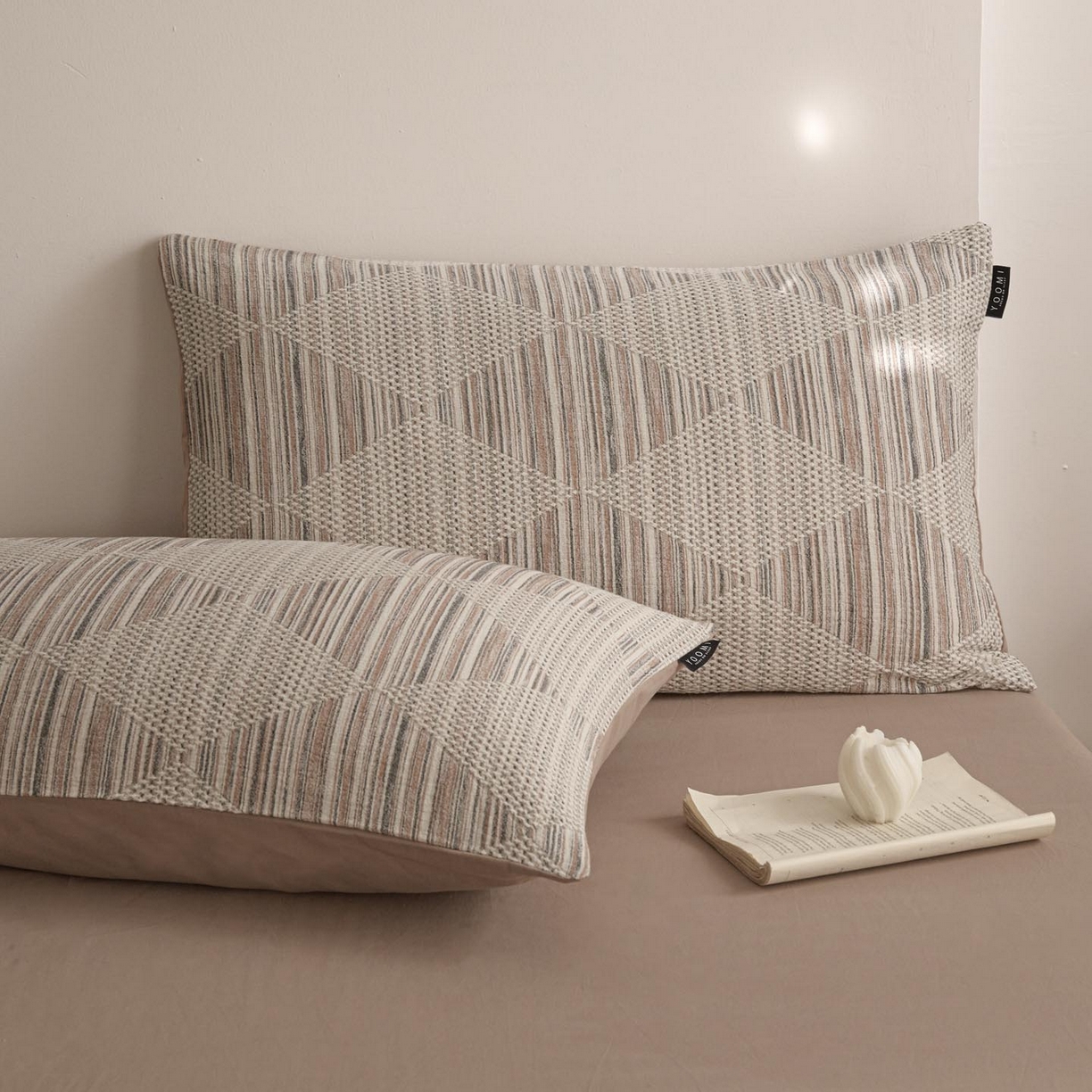 91家纺网 家纺一手货源 找家纺 涵宸家纺 2025新款简约款全棉磨毛提花四件套-未眠 兰卡威-咖