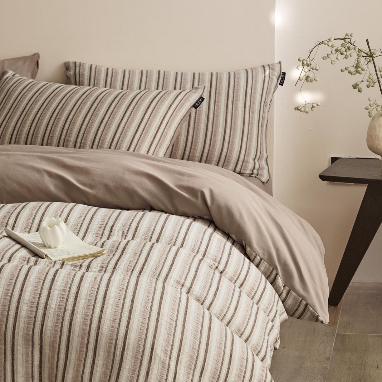 91家纺网 家纺一手货源 找家纺 涵宸家纺 2025新款简约款全棉磨毛提花四件套-未眠 维尼-咖