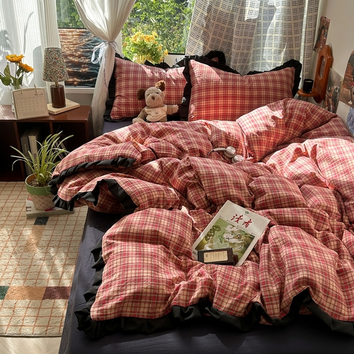 91家纺网 家纺一手货源 找家纺 （总）韩巢家纺 2025新款双层纱经典复古风格子被套四件套直播热销款学生宿舍寝室床单三件套