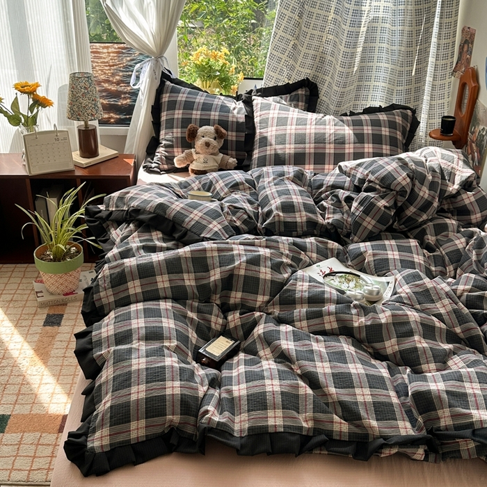 91家纺网 家纺一手货源 找家纺 （总）韩巢家纺 2025新款双层纱经典复古风格子被套四件套直播热销款学生宿舍寝室床单三件套