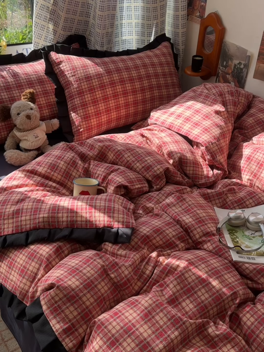 91家纺网 家纺一手货源 找家纺 韩巢家纺 2025新款双层纱经典复古风格子被套四件套直播热销款学生宿舍寝室床单三件套 圣诞格纹【黑皱皱花边款】