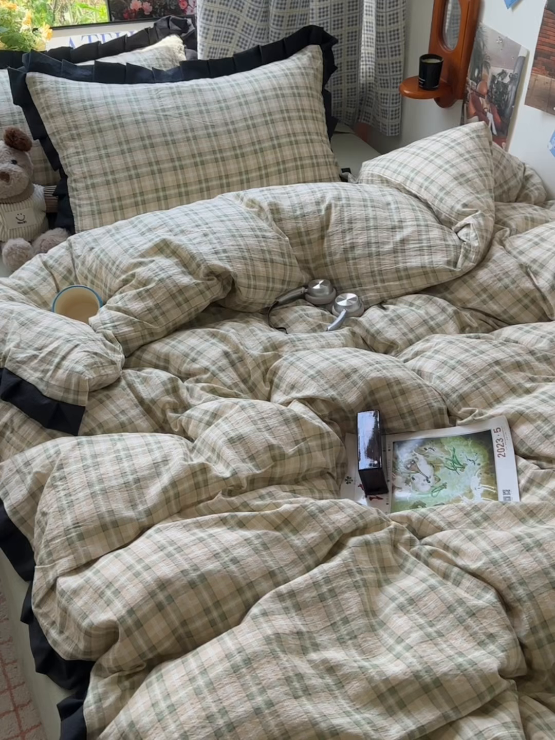 91家纺网 家纺一手货源 找家纺 韩巢家纺 2025新款双层纱经典复古风格子被套四件套直播热销款学生宿舍寝室床单三件套 松野格纹【黑皱皱花边款】