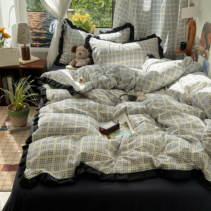 韩巢家纺 2025新款双层纱经典复古风格子被套四件套直播热销款学生宿舍寝室床单三件套 银河格纹【黑皱皱花边款】