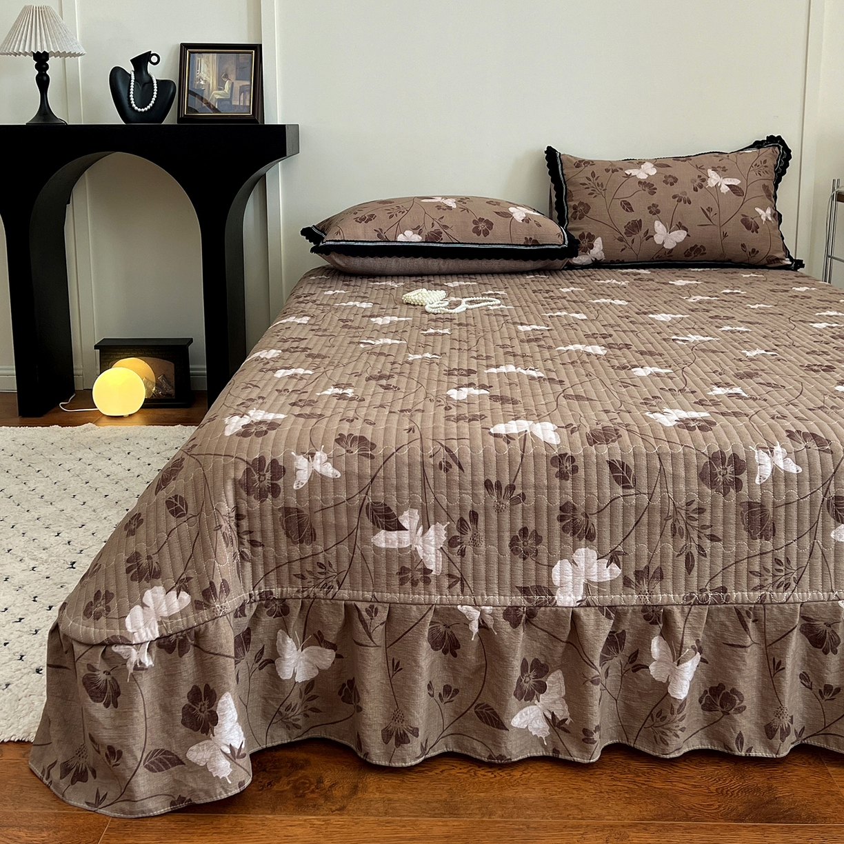 91家纺网 家纺一手货源 找家纺 （总）富米莱（原臻工厂） 2025秋冬新品加厚高克重原麻复古风亚麻高端全棉黑色花边床盖床单四件套