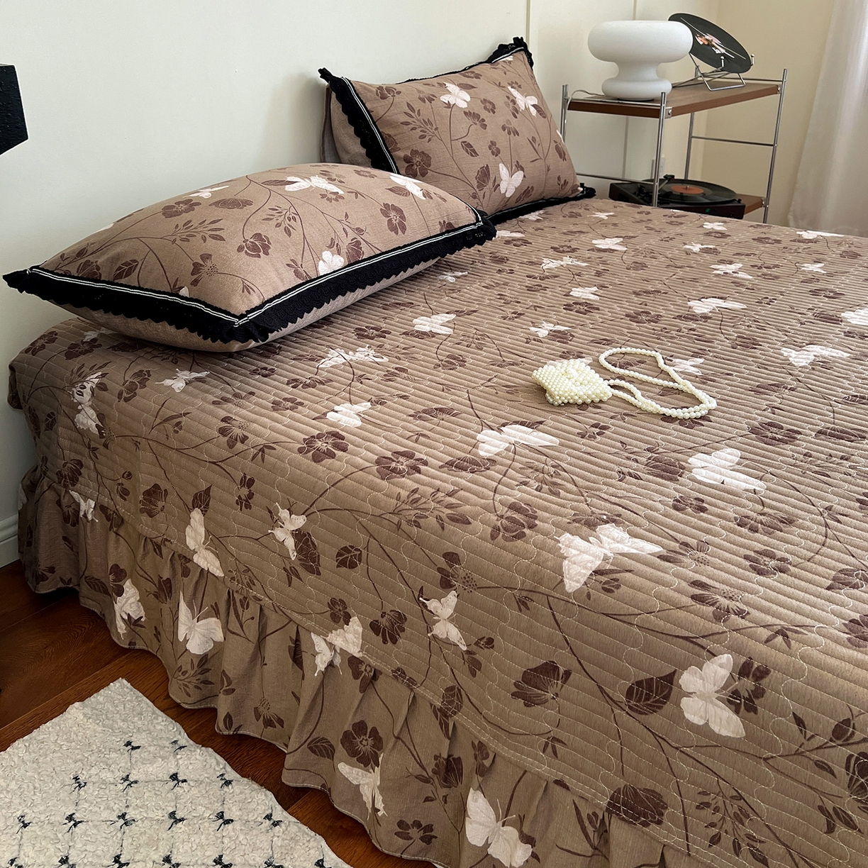 91家纺网 家纺一手货源 找家纺 （总）富米莱（原臻工厂） 2025秋冬新品加厚高克重原麻复古风亚麻高端全棉黑色花边床盖床单四件套