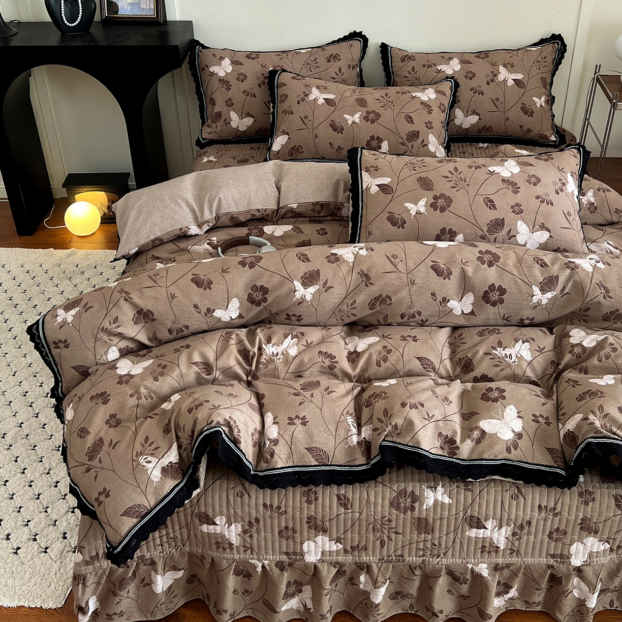 91家纺网 家纺一手货源 找家纺 （总）富米莱（原臻工厂） 2025秋冬新品加厚高克重原麻复古风亚麻高端全棉黑色花边床盖床单四件套