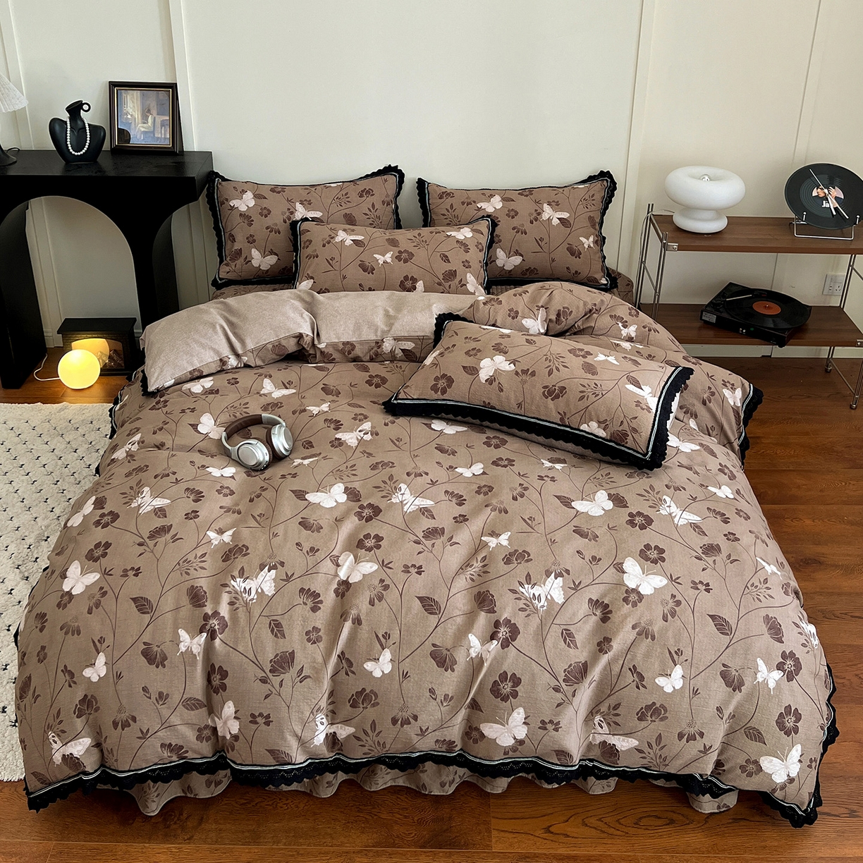 91家纺网 家纺一手货源 找家纺 （总）富米莱（原臻工厂） 2025秋冬新品加厚高克重原麻复古风亚麻高端全棉黑色花边床盖床单四件套