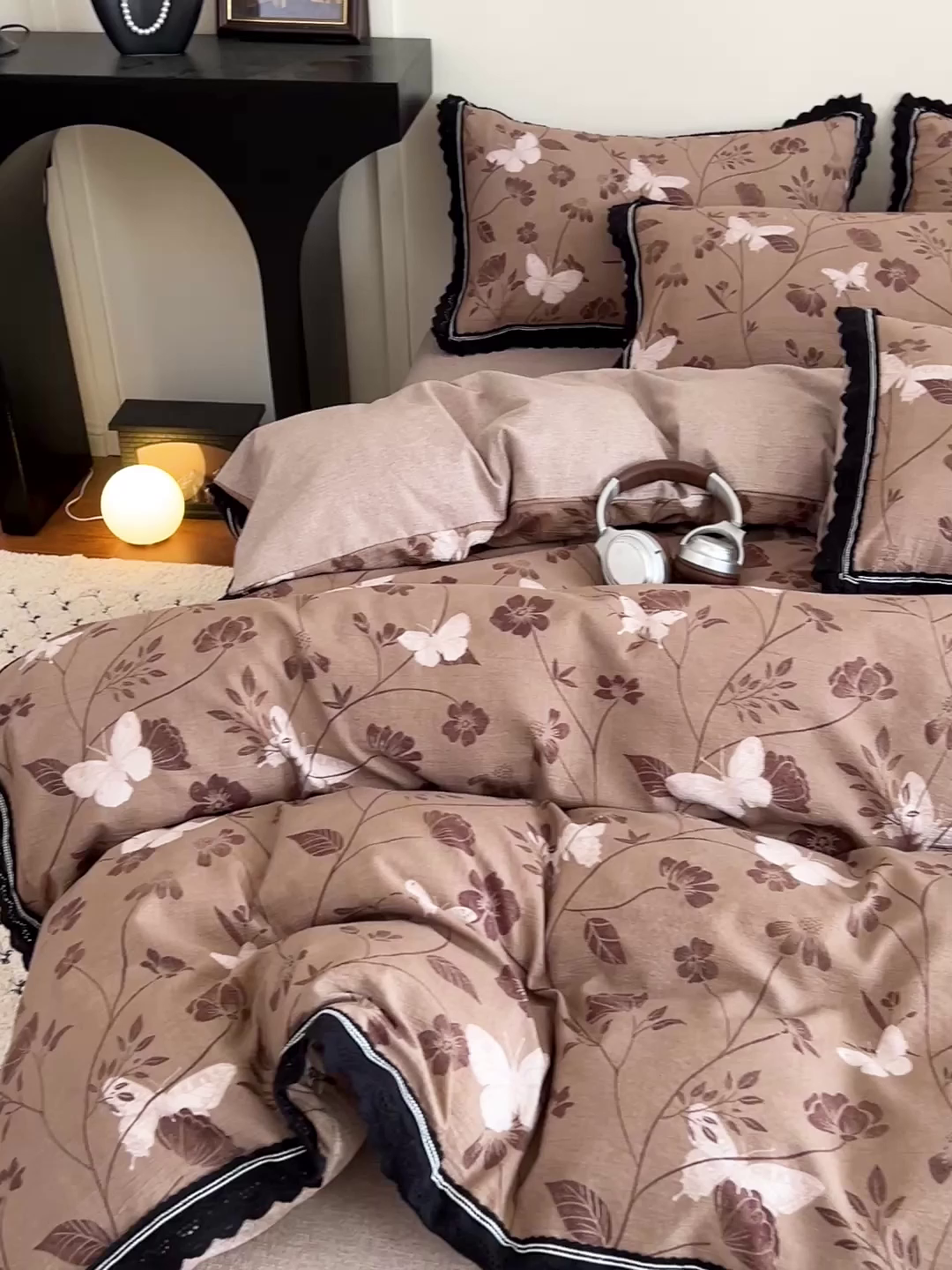 91家纺网 家纺一手货源 找家纺 （总）富米莱（原臻工厂） 2025秋冬新品加厚高克重原麻复古风亚麻高端全棉黑色花边床盖床单四件套