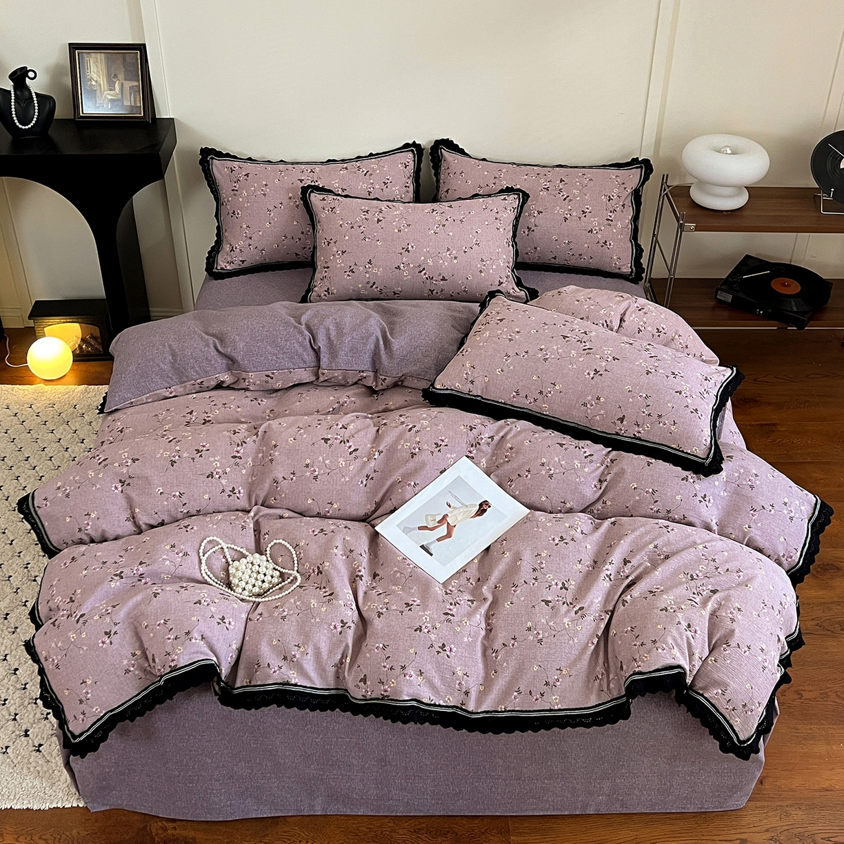 91家纺网 家纺一手货源 找家纺 富米莱（原臻工厂） 2025秋冬新品加厚高克重原麻复古风亚麻高端全棉黑色花边床盖床单四件套 复古黑花边一秋色宜人