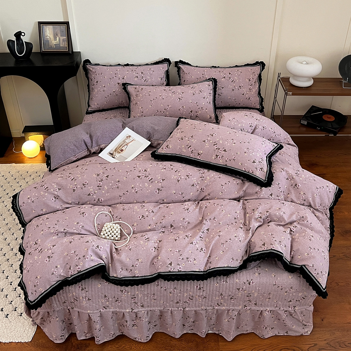 91家纺网 家纺一手货源 找家纺 富米莱（原臻工厂） 2025秋冬新品加厚高克重原麻复古风亚麻高端全棉黑色花边床盖床单四件套 复古黑花边一秋色宜人