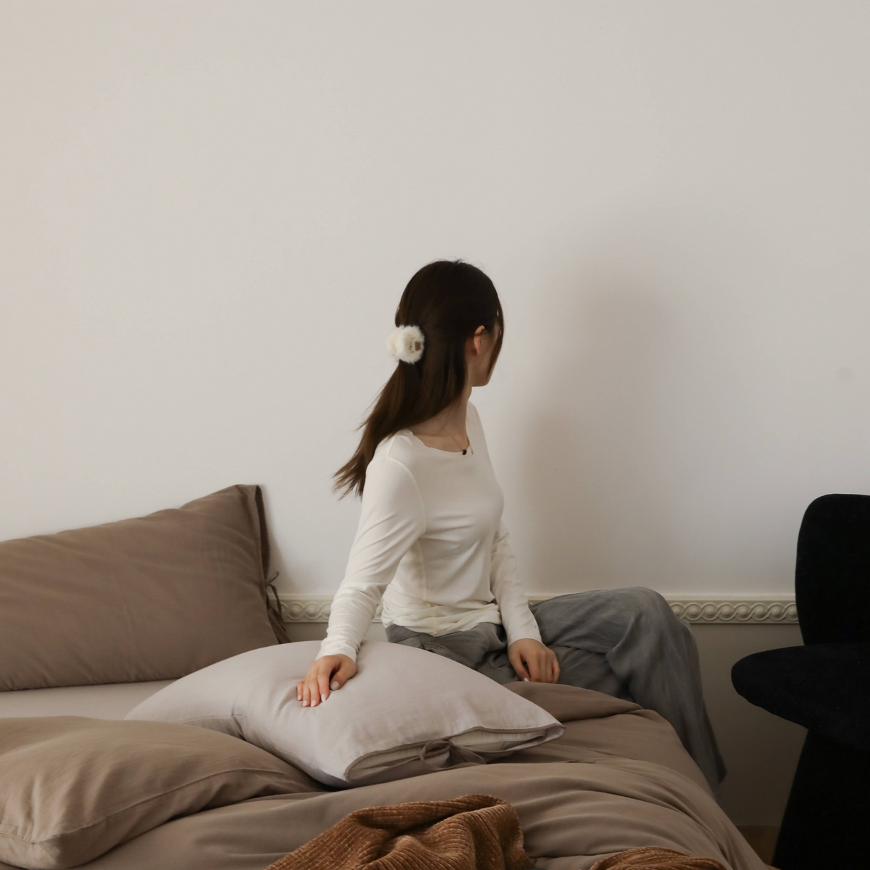 91家纺网 家纺一手货源 找家纺 玉宇阁家居 2025新款双层纱皱皱纱全棉纯棉四件套 全棉双层纱皱皱纱-灰雾咖棕