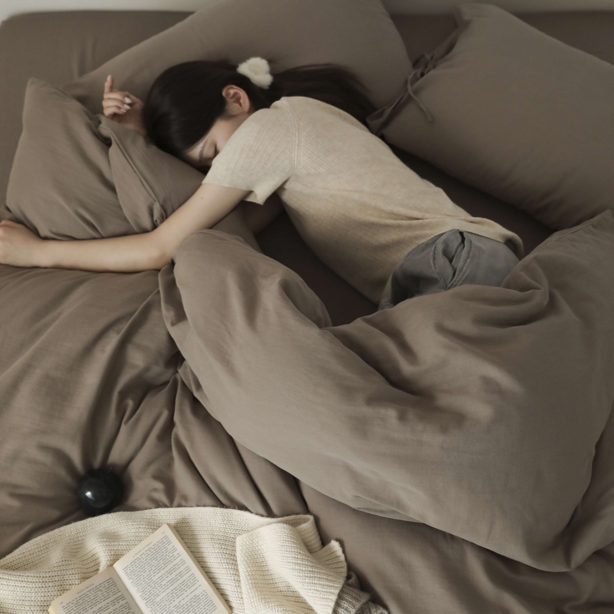 91家纺网 家纺一手货源 找家纺 玉宇阁家居 2025新款双层纱皱皱纱全棉纯棉四件套 全棉双层纱皱皱纱-可可