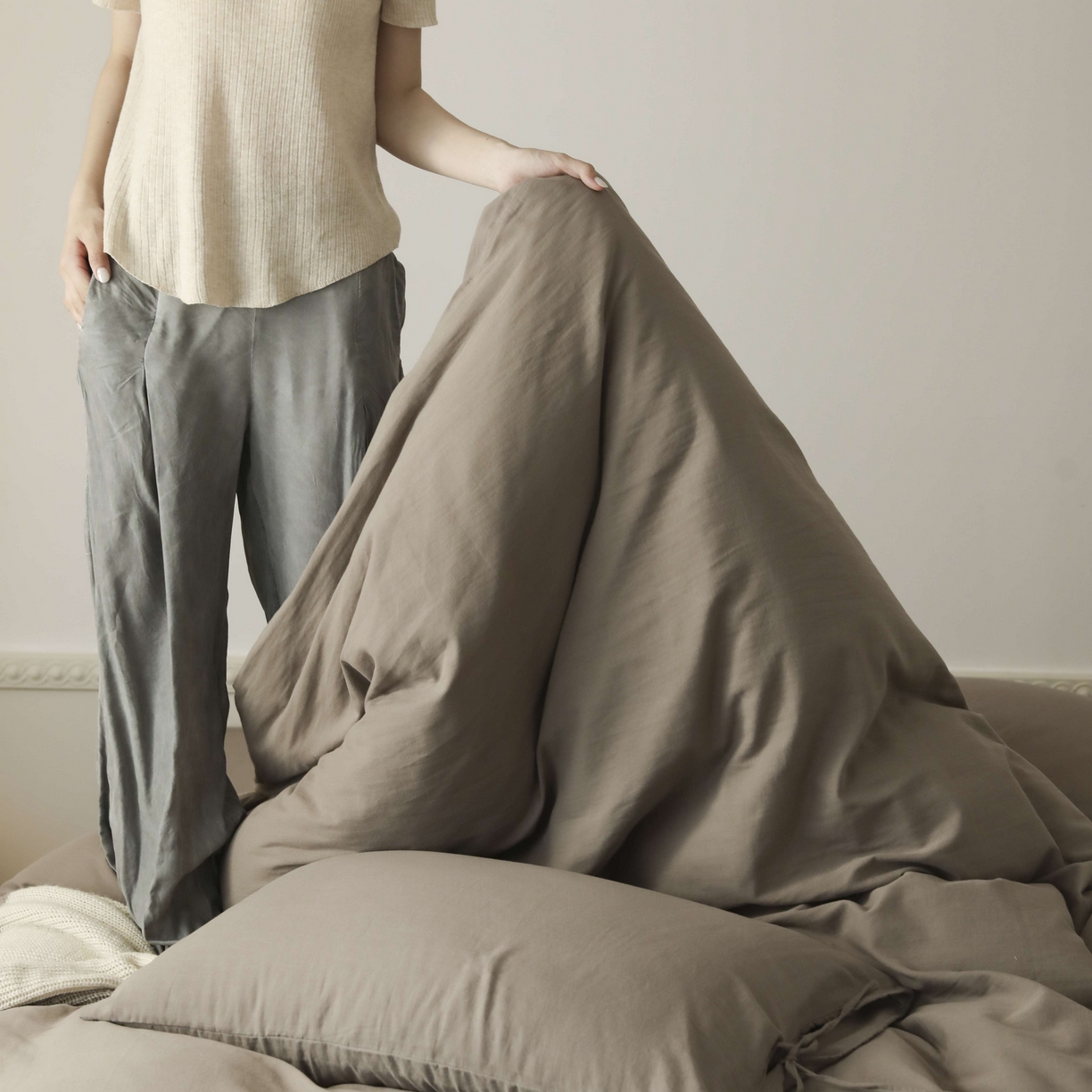 91家纺网 家纺一手货源 找家纺 玉宇阁家居 2025新款双层纱皱皱纱全棉纯棉四件套 全棉双层纱皱皱纱-可可