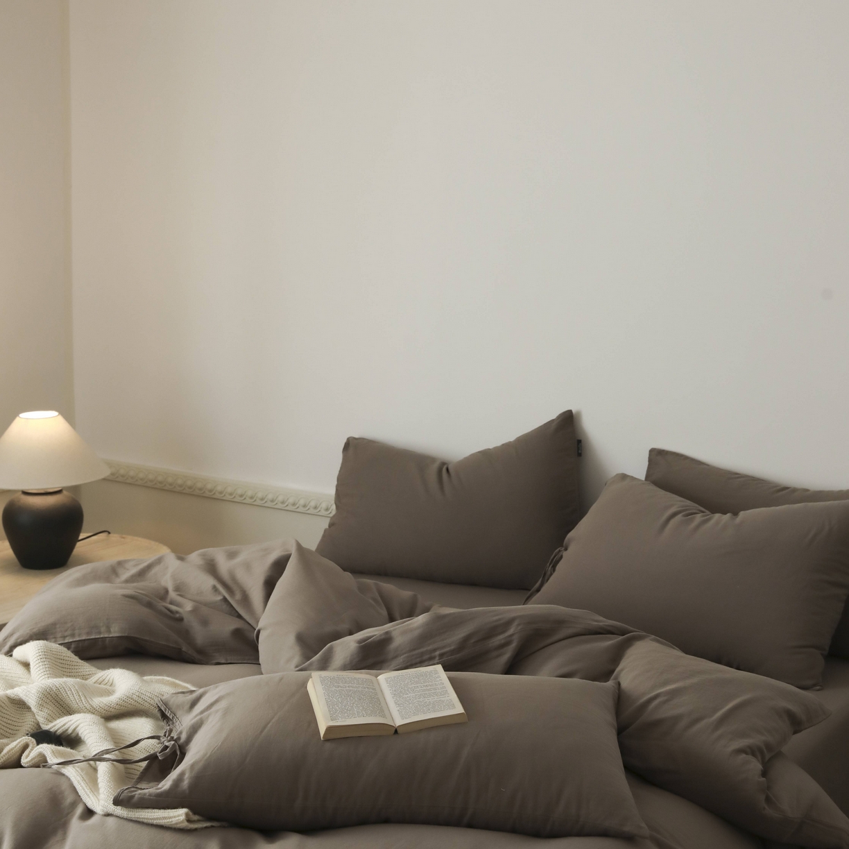 91家纺网 家纺一手货源 找家纺 玉宇阁家居 2025新款双层纱皱皱纱全棉纯棉四件套 全棉双层纱皱皱纱-可可