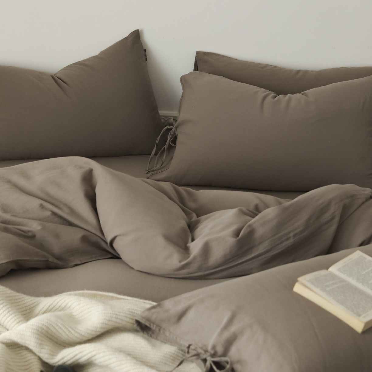 91家纺网 家纺一手货源 找家纺 玉宇阁家居 2025新款双层纱皱皱纱全棉纯棉四件套 全棉双层纱皱皱纱-可可