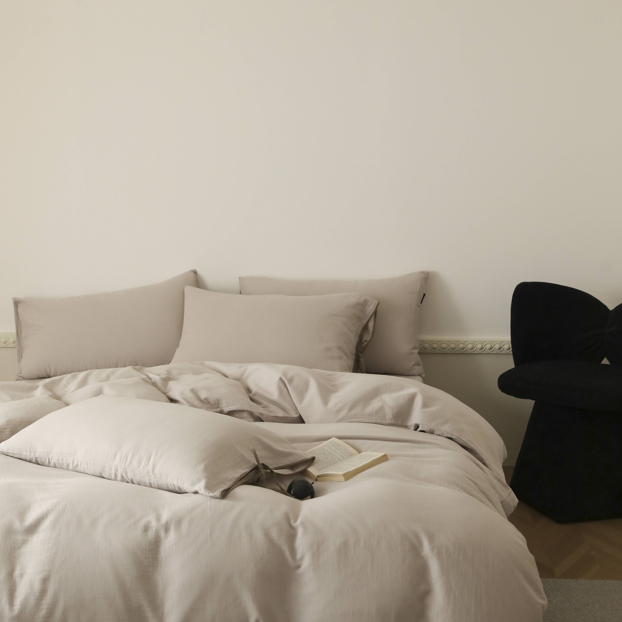 91家纺网 家纺一手货源 找家纺 玉宇阁家居 2025新款双层纱皱皱纱全棉纯棉四件套 全棉双层纱皱皱纱-浅秋