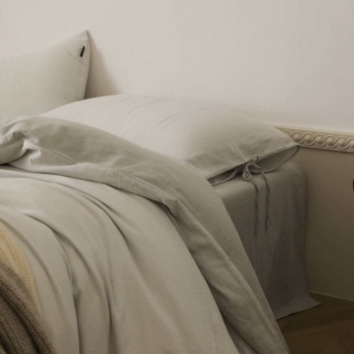 91家纺网 家纺一手货源 找家纺 玉宇阁家居 2025新款双层纱皱皱纱全棉纯棉四件套 全棉双层纱皱皱纱-衫绿