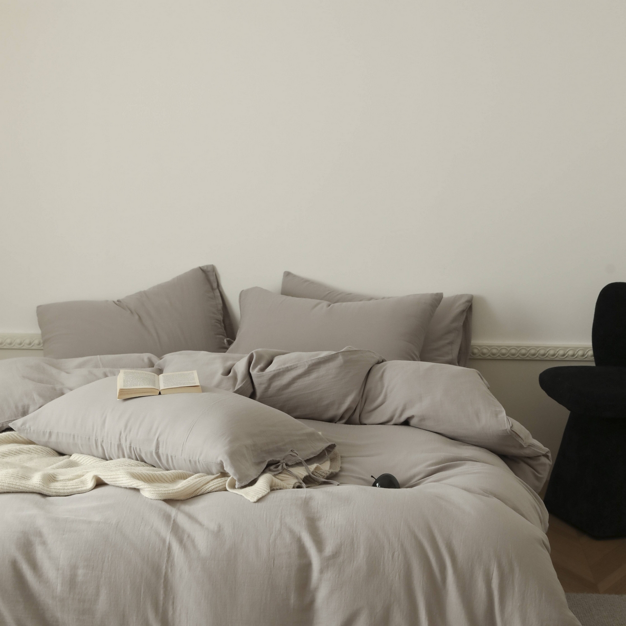 91家纺网 家纺一手货源 找家纺 玉宇阁家居 2025新款双层纱皱皱纱全棉纯棉四件套 全棉双层纱皱皱纱-云灰