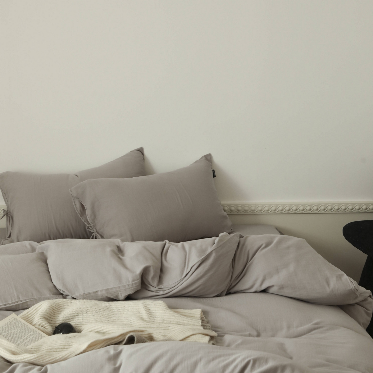 91家纺网 家纺一手货源 找家纺 玉宇阁家居 2025新款双层纱皱皱纱全棉纯棉四件套 全棉双层纱皱皱纱-云灰