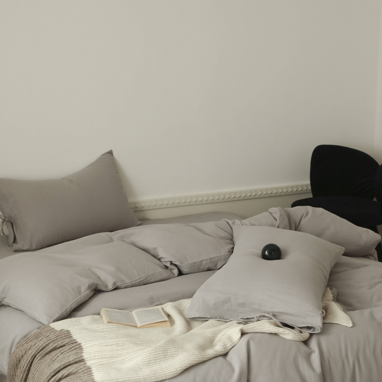 91家纺网 家纺一手货源 找家纺 玉宇阁家居 2025新款双层纱皱皱纱全棉纯棉四件套 全棉双层纱皱皱纱-云灰