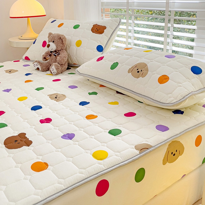 91家纺网 家纺一手货源 找家纺 富馨莱 2025新款纯棉夹棉单件床笠 波点熊