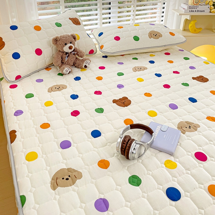 91家纺网 家纺一手货源 找家纺 富馨莱 2025新款纯棉夹棉单件床笠 波点熊