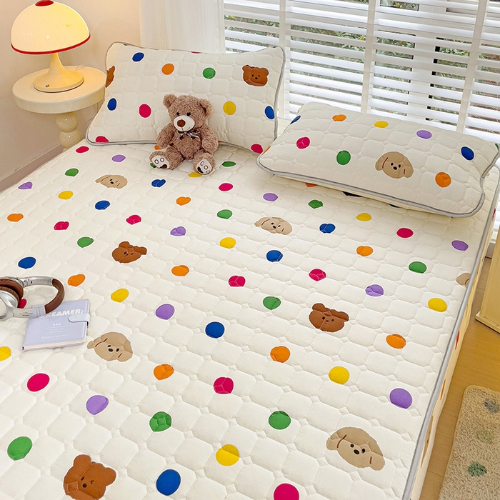 91家纺网 家纺一手货源 找家纺 富馨莱 2025新款纯棉夹棉单件床笠 波点熊