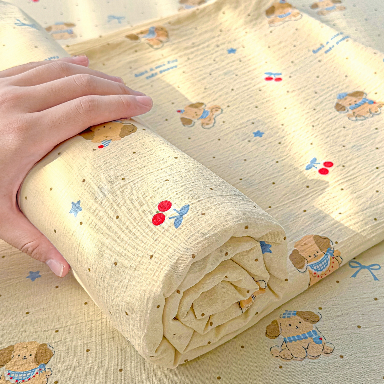 91家纺网 家纺一手货源 找家纺 颜选 2025新款A类双层纱单品床单床单单件床单三件套 旺仔小樱桃