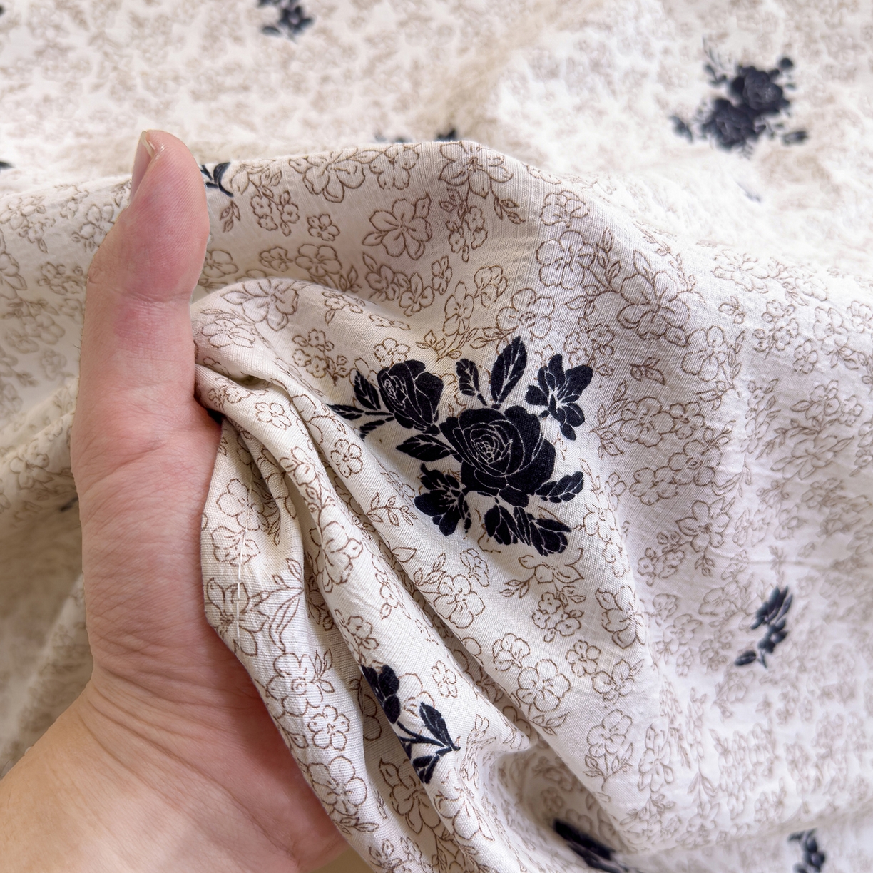 91家纺网 家纺一手货源 找家纺 颜选 2025新款A类双层纱单品床单床单单件床单三件套 黛锦