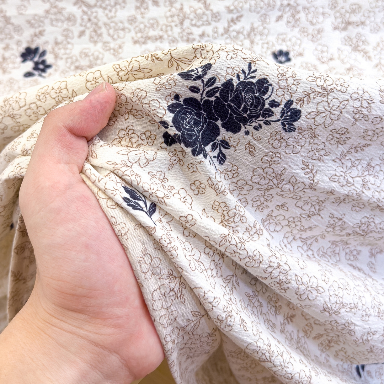 91家纺网 家纺一手货源 找家纺 颜选 2025新款A类双层纱单品床单床单单件床单三件套 黛锦