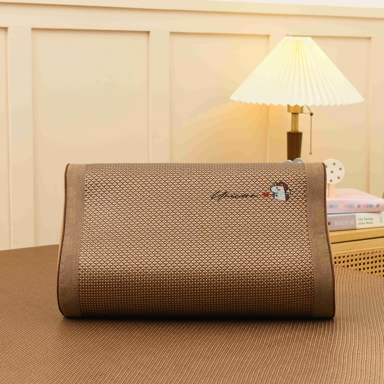 91家纺网 家纺一手货源 找家纺 （总）四川牛皮席 2025春夏新款冰藤乳胶枕 枕头枕芯