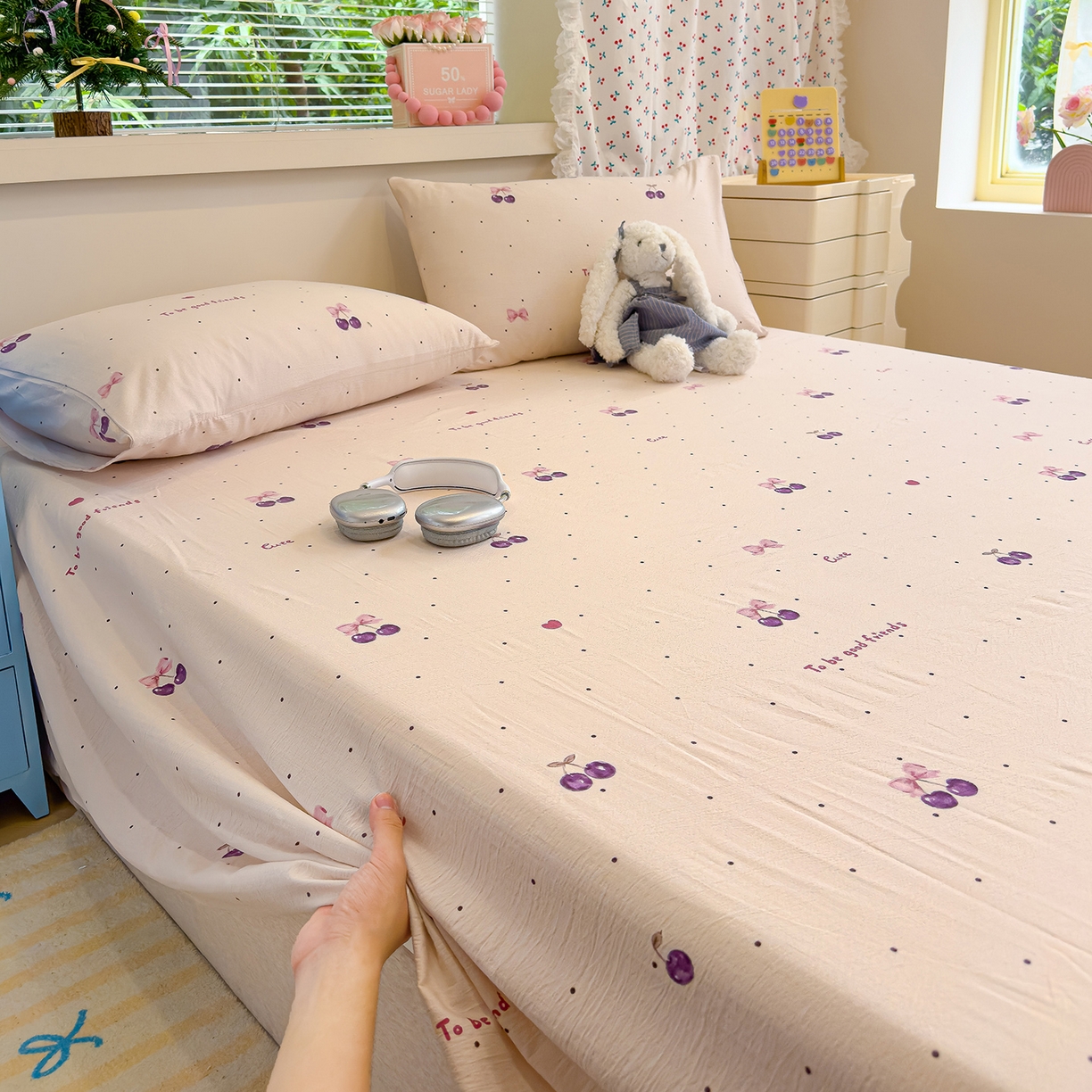 91家纺网 家纺一手货源 找家纺 颜选 2025新款A类双层纱单品床单床单单件床单三件套 樱桃