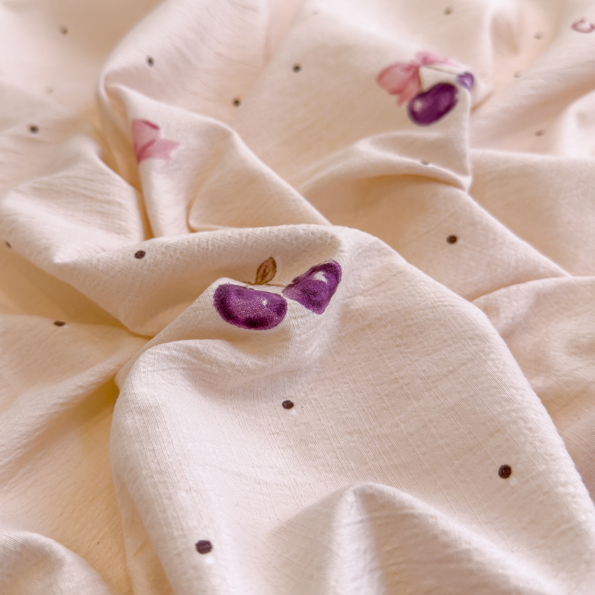 91家纺网 家纺一手货源 找家纺 颜选 2025新款A类双层纱单品床单床单单件床单三件套 樱桃