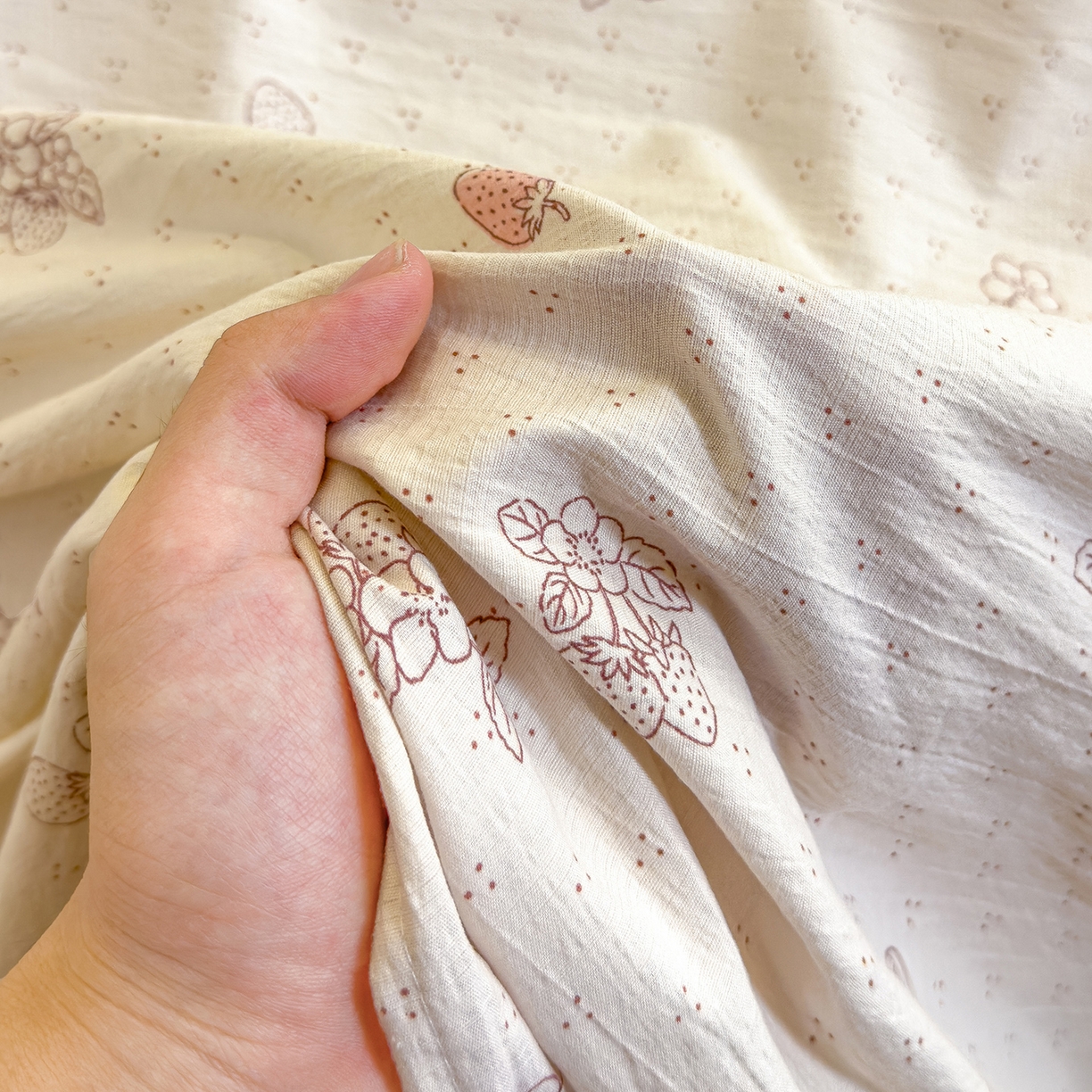 91家纺网 家纺一手货源 找家纺 颜选 2025新款A类双层纱单品床单床单单件床单三件套 本顾