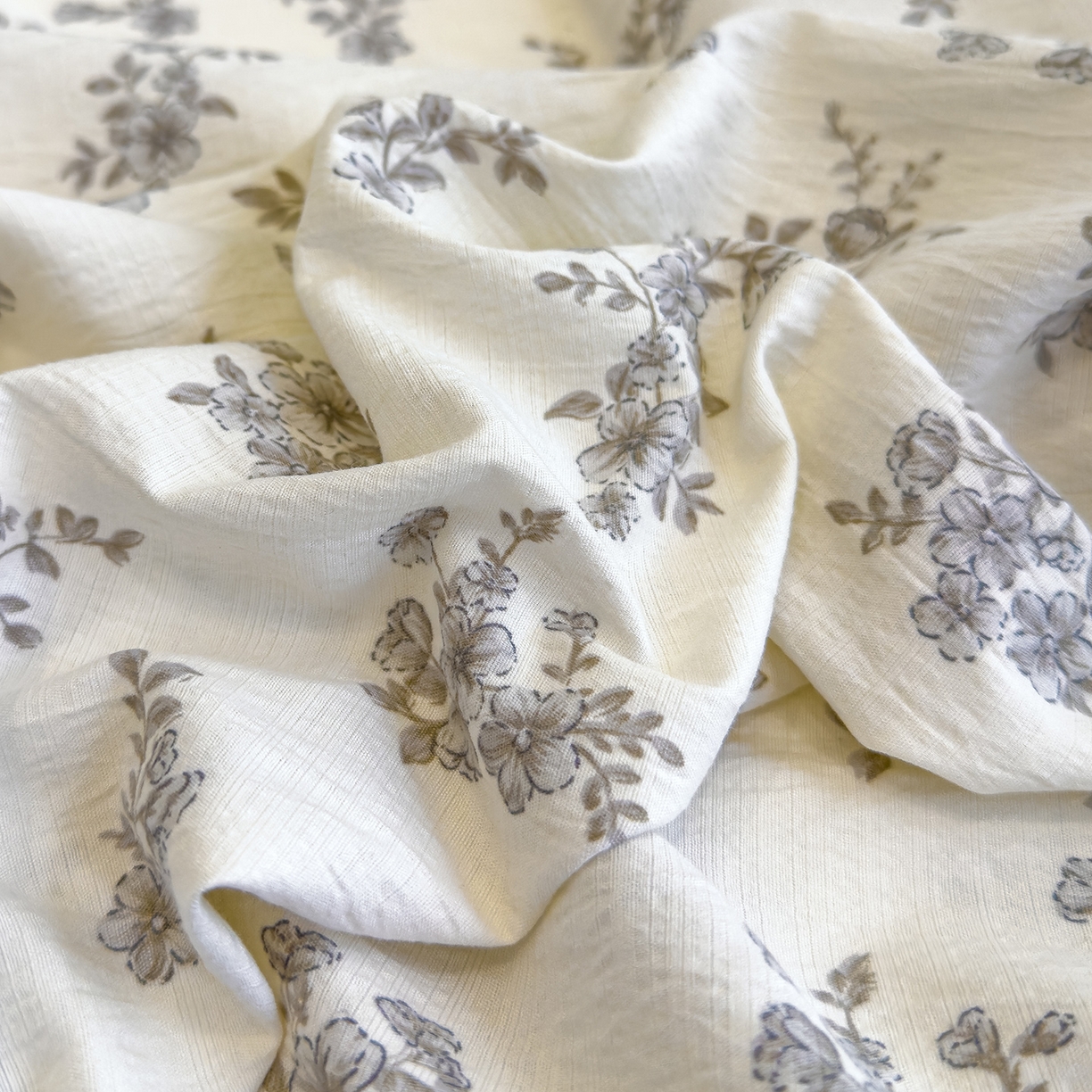 91家纺网 家纺一手货源 找家纺 颜选 2025新款A类双层纱单品床单床单单件床单三件套 夏鸣