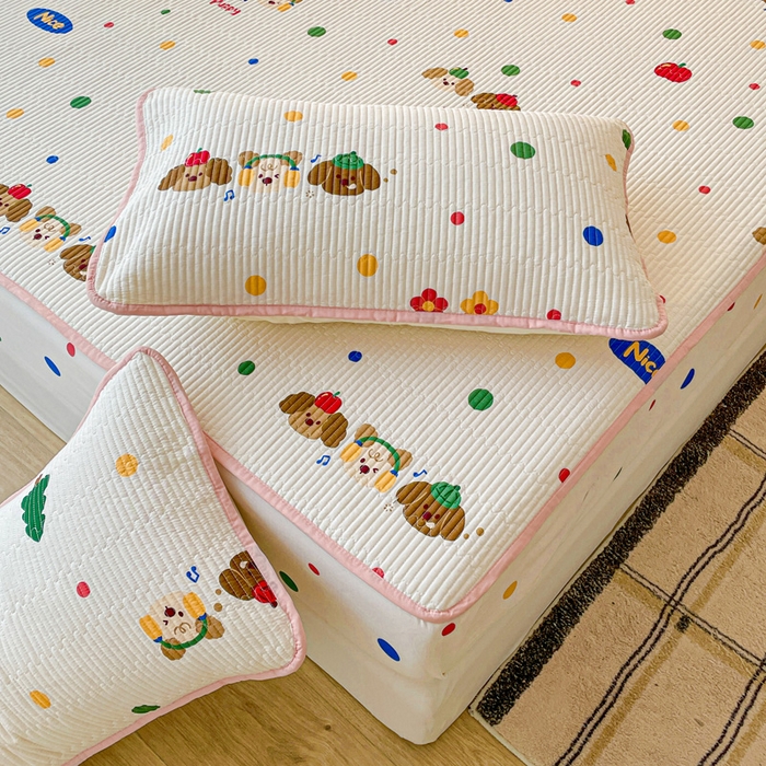 91家纺网 家纺一手货源 找家纺 富馨莱 2025新款纯棉夹棉单件床笠 三只小狗