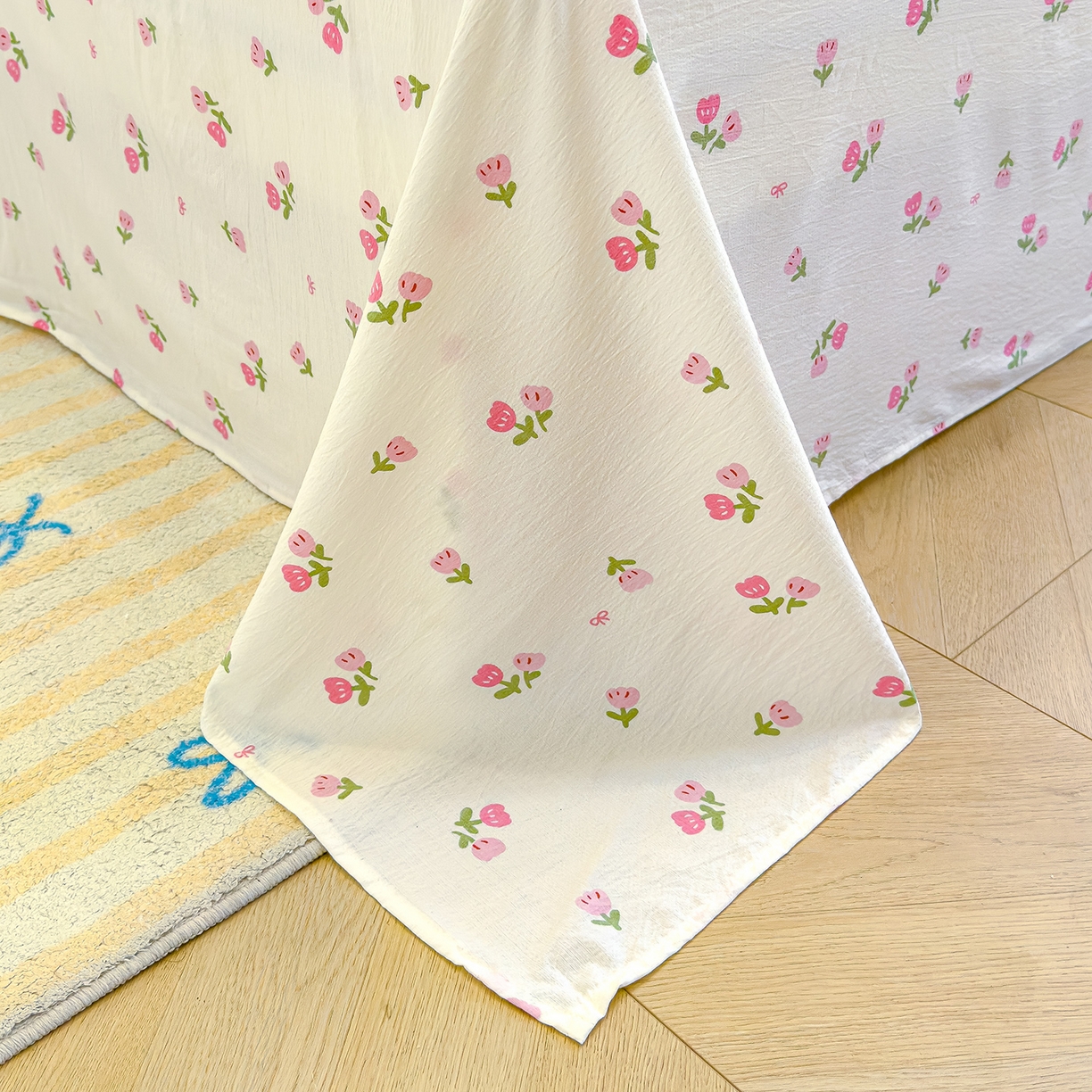 91家纺网 家纺一手货源 找家纺 颜选 2025新款A类双层纱单品床单床单单件床单三件套 相思红豆