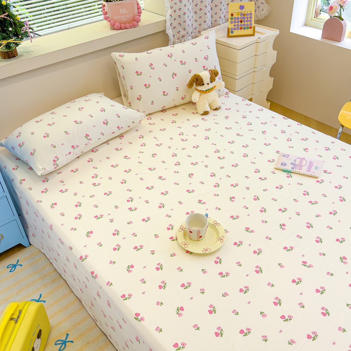 91家纺网 家纺一手货源 找家纺 颜选 2025新款A类双层纱单品床单床单单件床单三件套 相思红豆