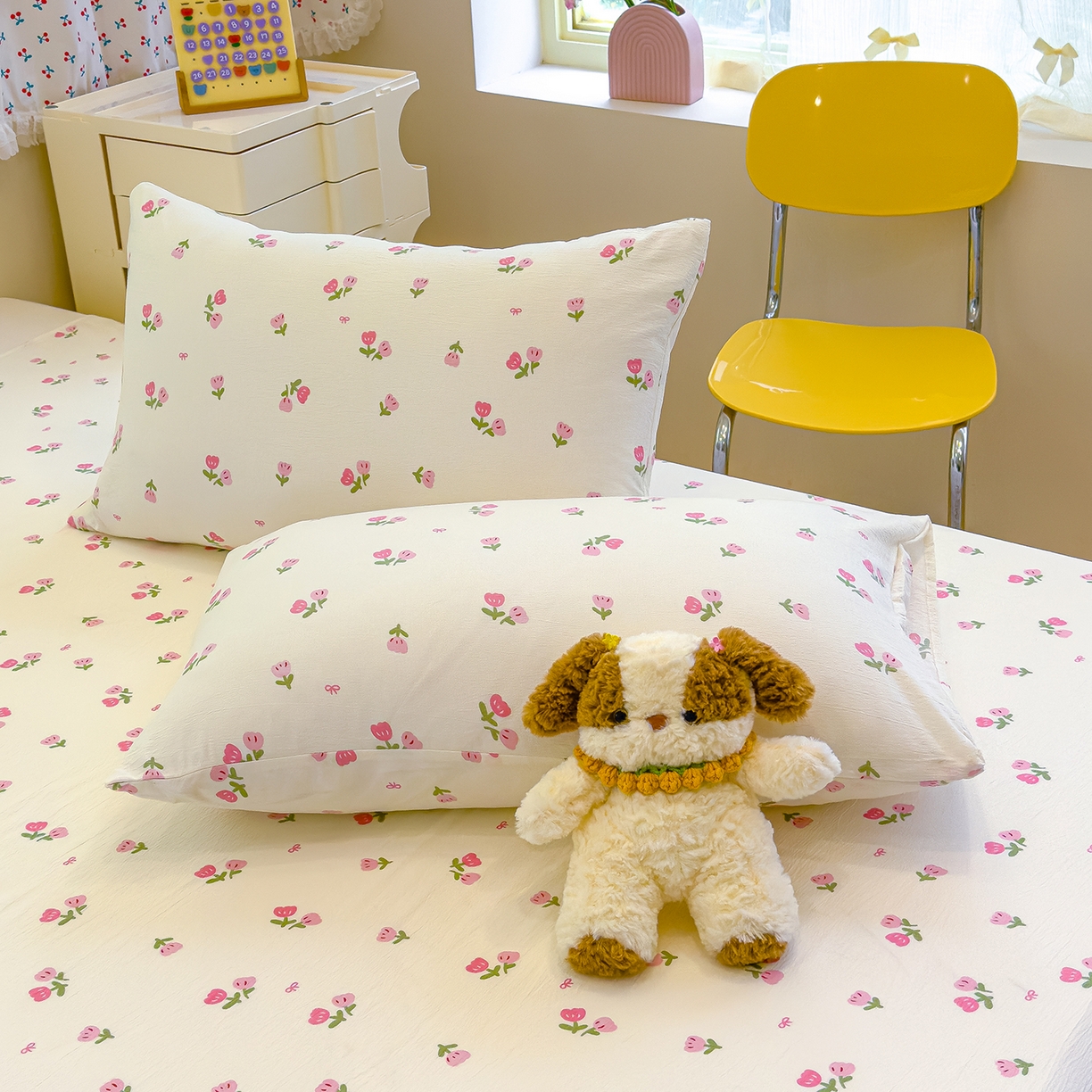 91家纺网 家纺一手货源 找家纺 颜选 2025新款A类双层纱单品床单床单单件床单三件套 相思红豆