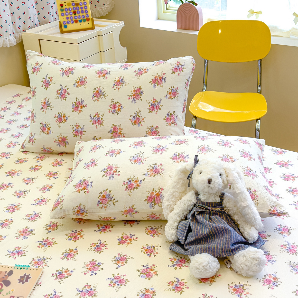 91家纺网 家纺一手货源 找家纺 颜选 2025新款A类双层纱单品床单床单单件床单三件套 蔓禾