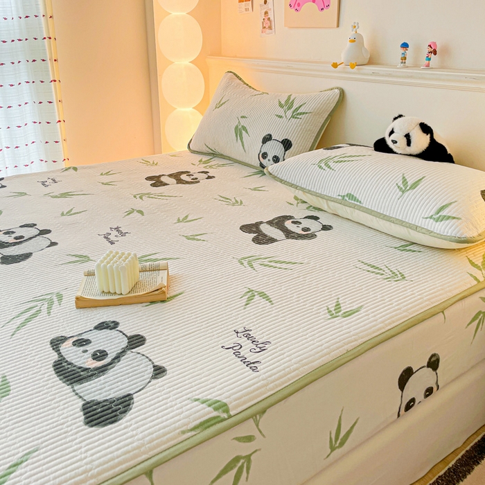 91家纺网 家纺一手货源 找家纺 富馨莱 2025新款纯棉夹棉单件床笠 熊猫团子