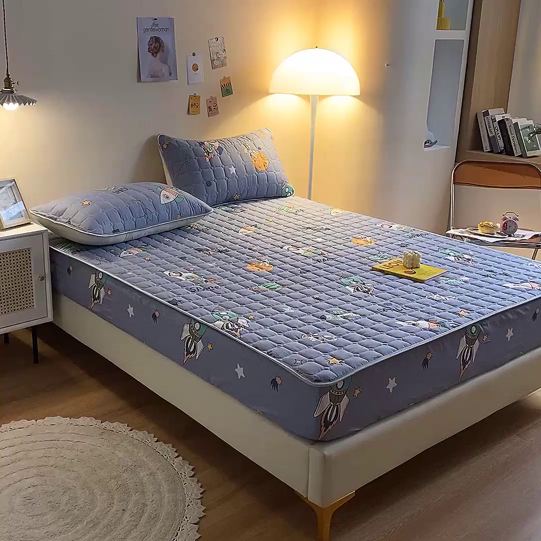 91家纺网 家纺一手货源 找家纺 富馨莱 2025新款纯棉夹棉单件床笠 太空漫步