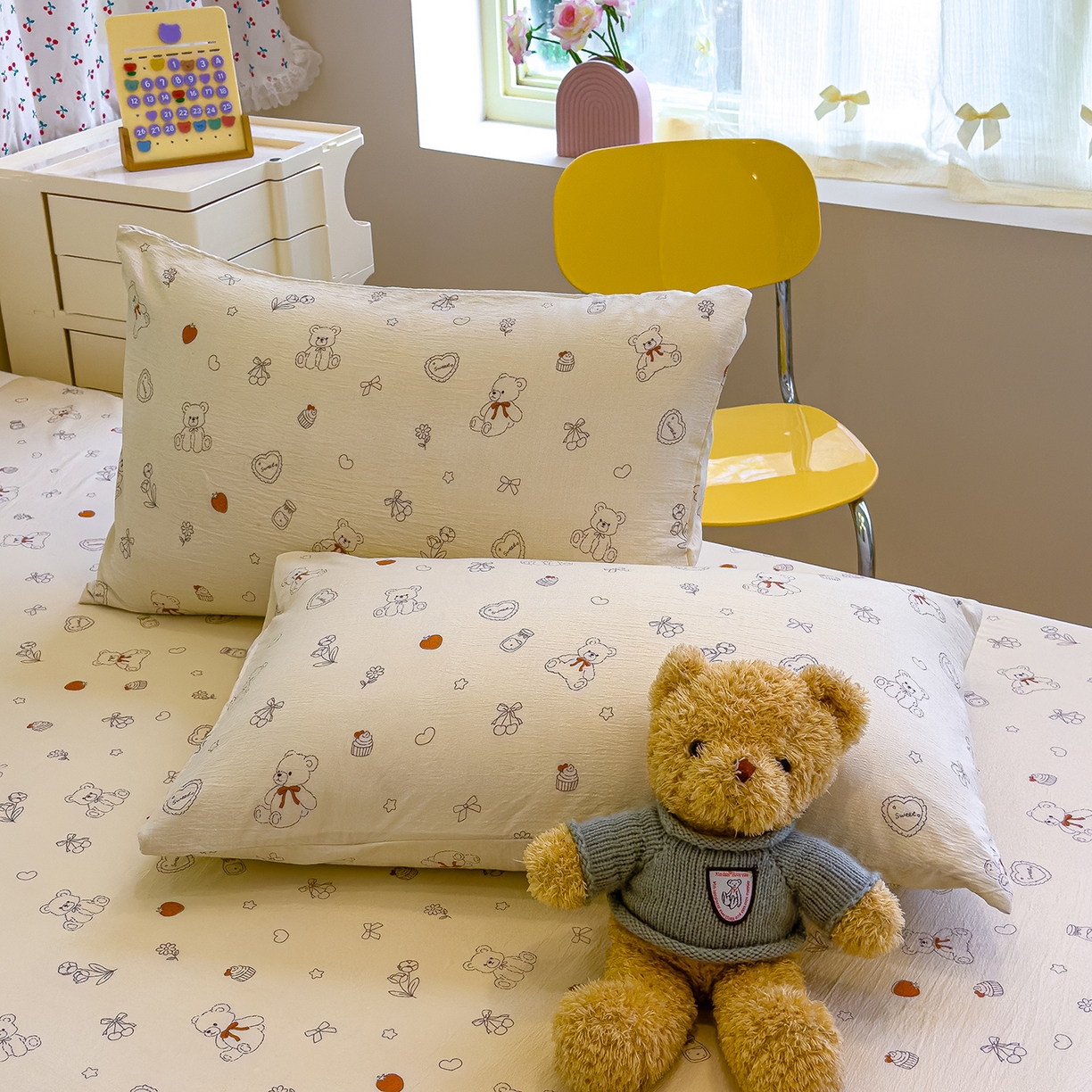 91家纺网 家纺一手货源 找家纺 颜选 2025新款A类双层纱单品床单床单单件床单三件套 玩偶幻想曲