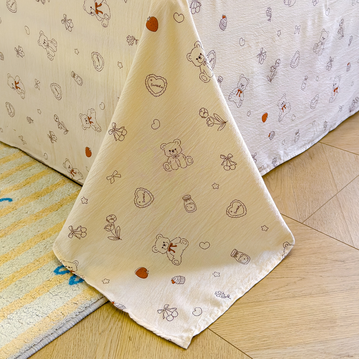 91家纺网 家纺一手货源 找家纺 颜选 2025新款A类双层纱单品床单床单单件床单三件套 玩偶幻想曲