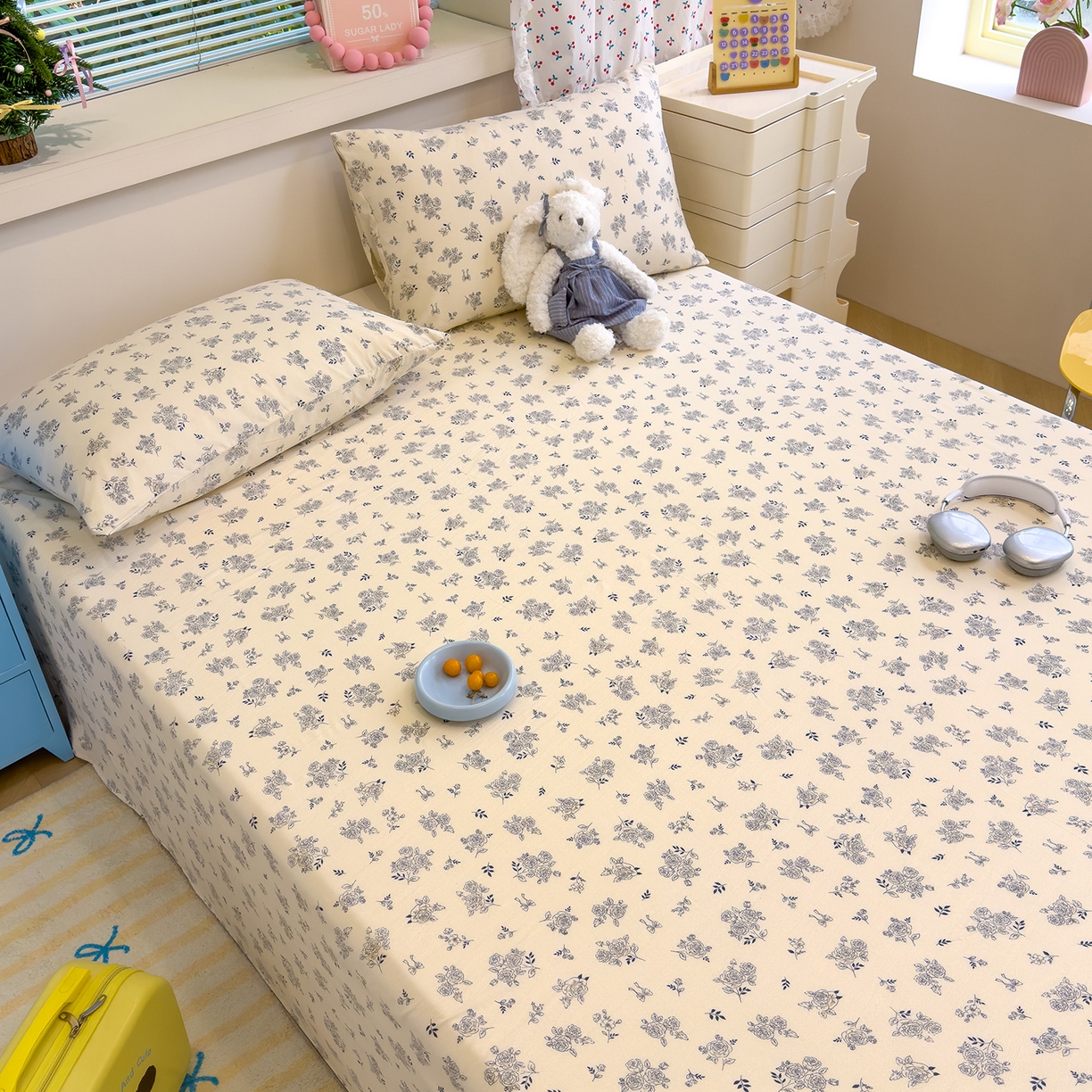 91家纺网 家纺一手货源 找家纺 颜选 2025新款A类双层纱单品床单床单单件床单三件套 素笺花语