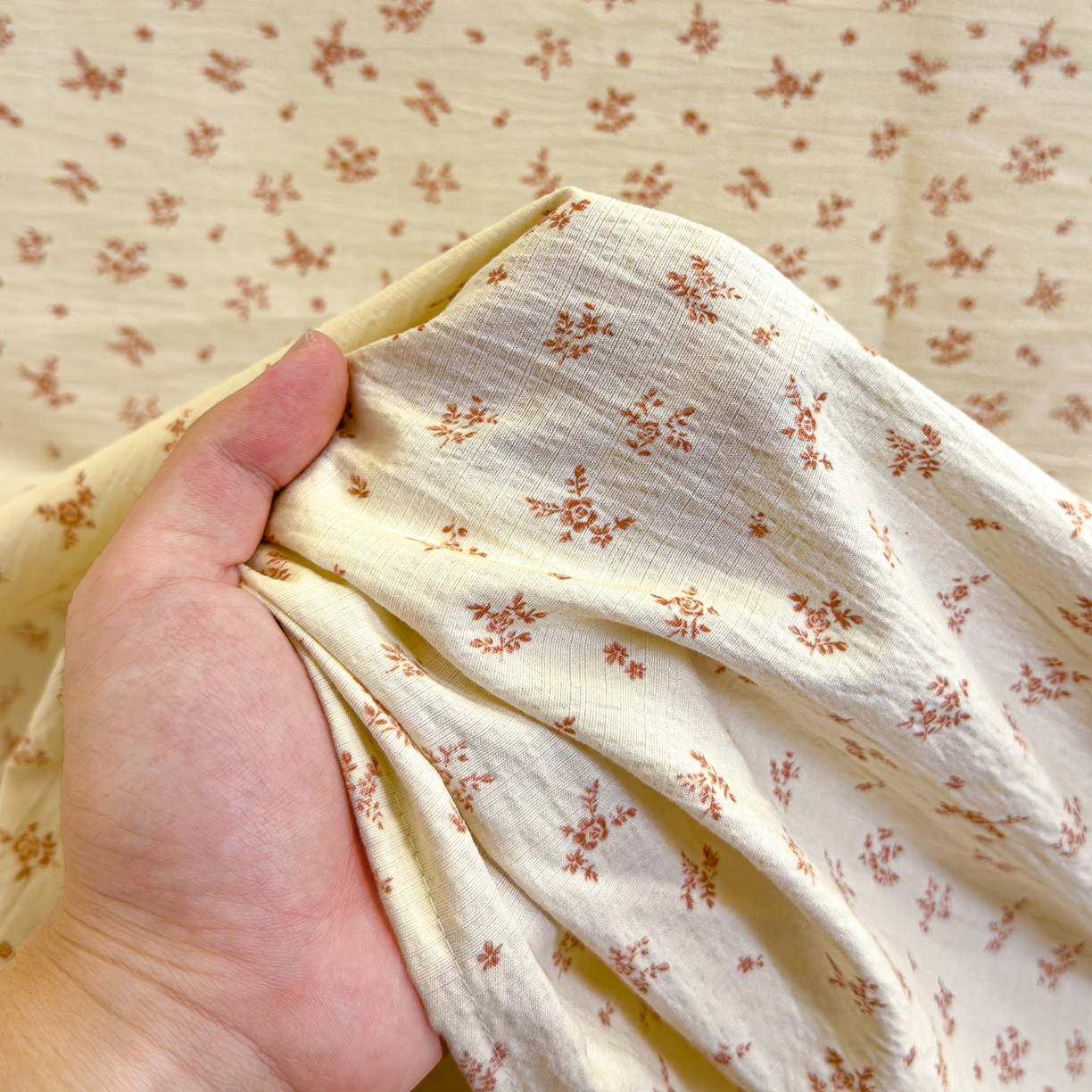 91家纺网 家纺一手货源 找家纺 颜选 2025新款A类双层纱单品床单床单单件床单三件套 蔷薇花开