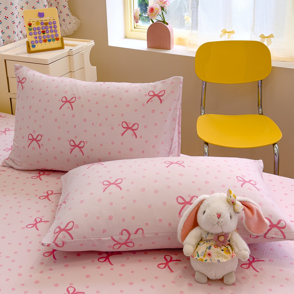 91家纺网 家纺一手货源 找家纺 颜选 2025新款A类双层纱单品床单床单单件床单三件套 波点蝴蝶